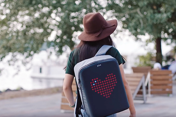 Pix – der weltweit erste animierte Rucksack
