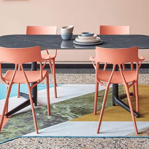 AI Stuhl von Kartell entworfen mit künstlicher Intelligenz für nachaltiges Design