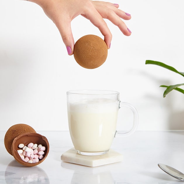 Hot Chocolate Bomb – heiße Schokolade mal anders und für die kältere Jahreszeit und guten Freunden