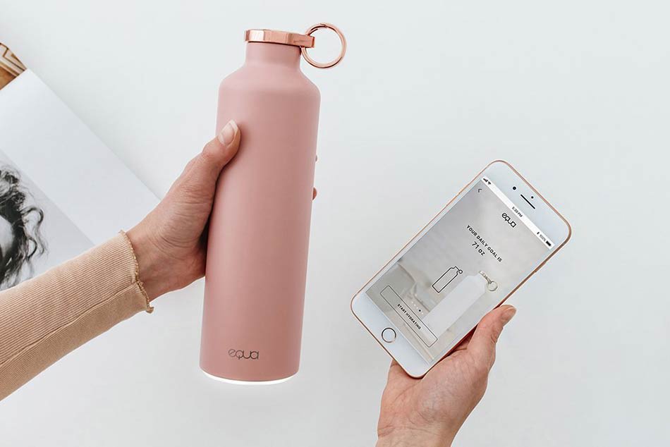 Equa Smarte Wasserflasche erinnert Dich daran, zu trinken und gesund zu bleiben