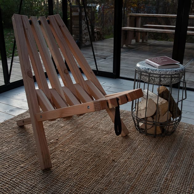 Klappstuhl „Fieldchair“ von Weltevree aus Lärchenholz