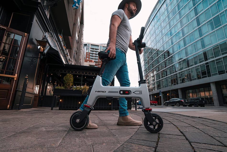 HiMo: Faltbares E-Bike passt in den Rucksack