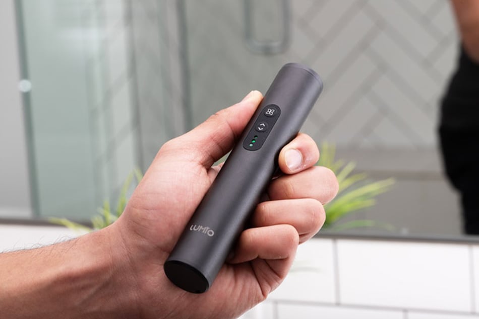 LUMIO –  selbstreinigende Zahnbürste mit UV-Licht