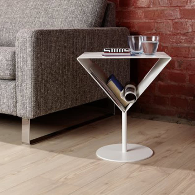 Optisches Highlight - Martini Beistelltisch von Michael Raasch