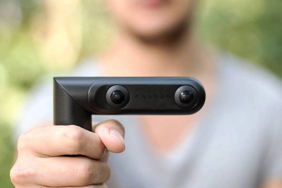 QooCam, die 4K, 360 Grad Kamera mit 3D Funktion, und Designpreis