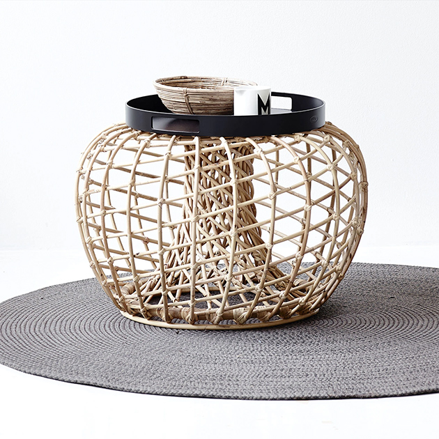 Runder Hocker oder Beistelltisch aus Geflecht. Outdoor von Cane-line