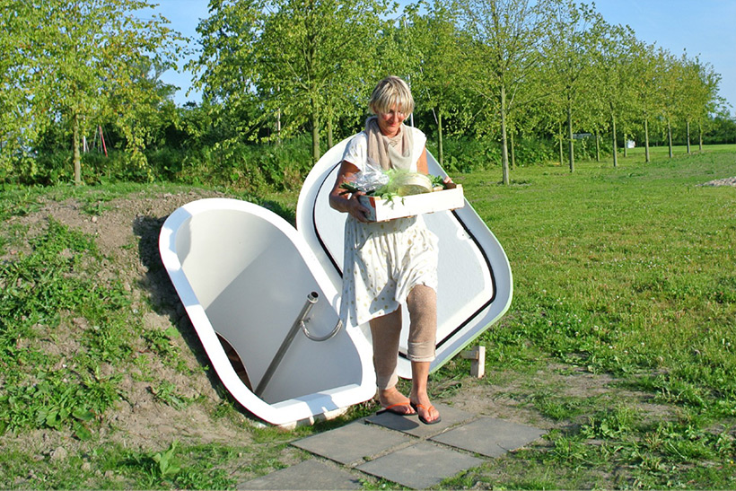 Floris Schoonderbeek get back to the roots! „Groundfridge“ natürlich gekühlter Kühlschrank für nachhaltige Lebensmittel- und Weinlagerung
