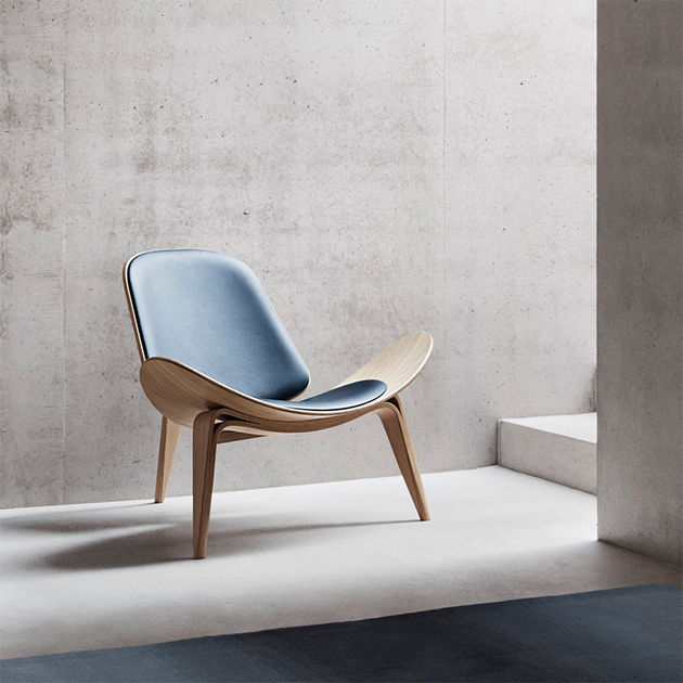 CH 07 Schalenstuhl – ein Lounge Chair Klassiker von Carl Hansen