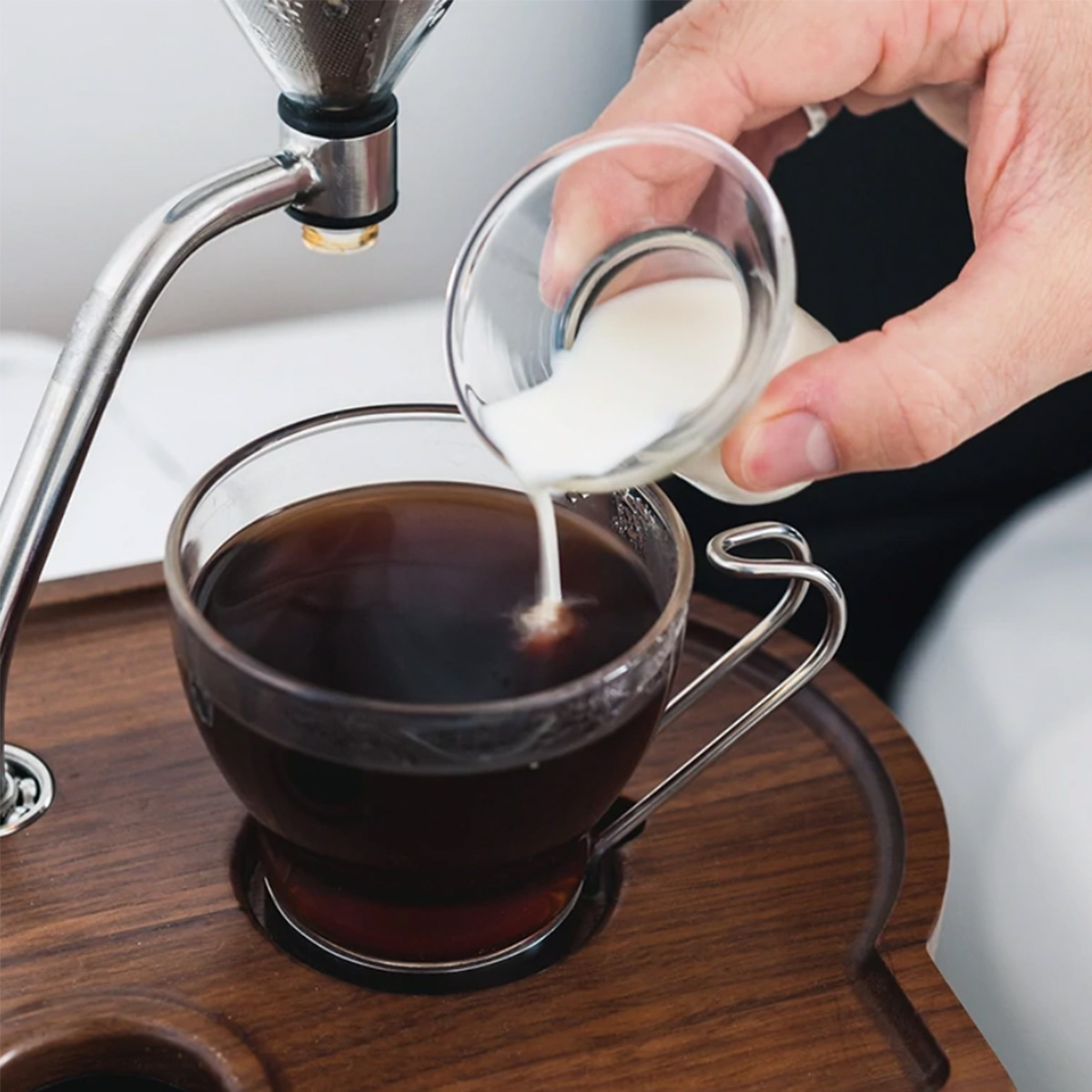 Joy Resolve Barisieur – Kaffeemaschine mit Timerfunktion und Designwecker
