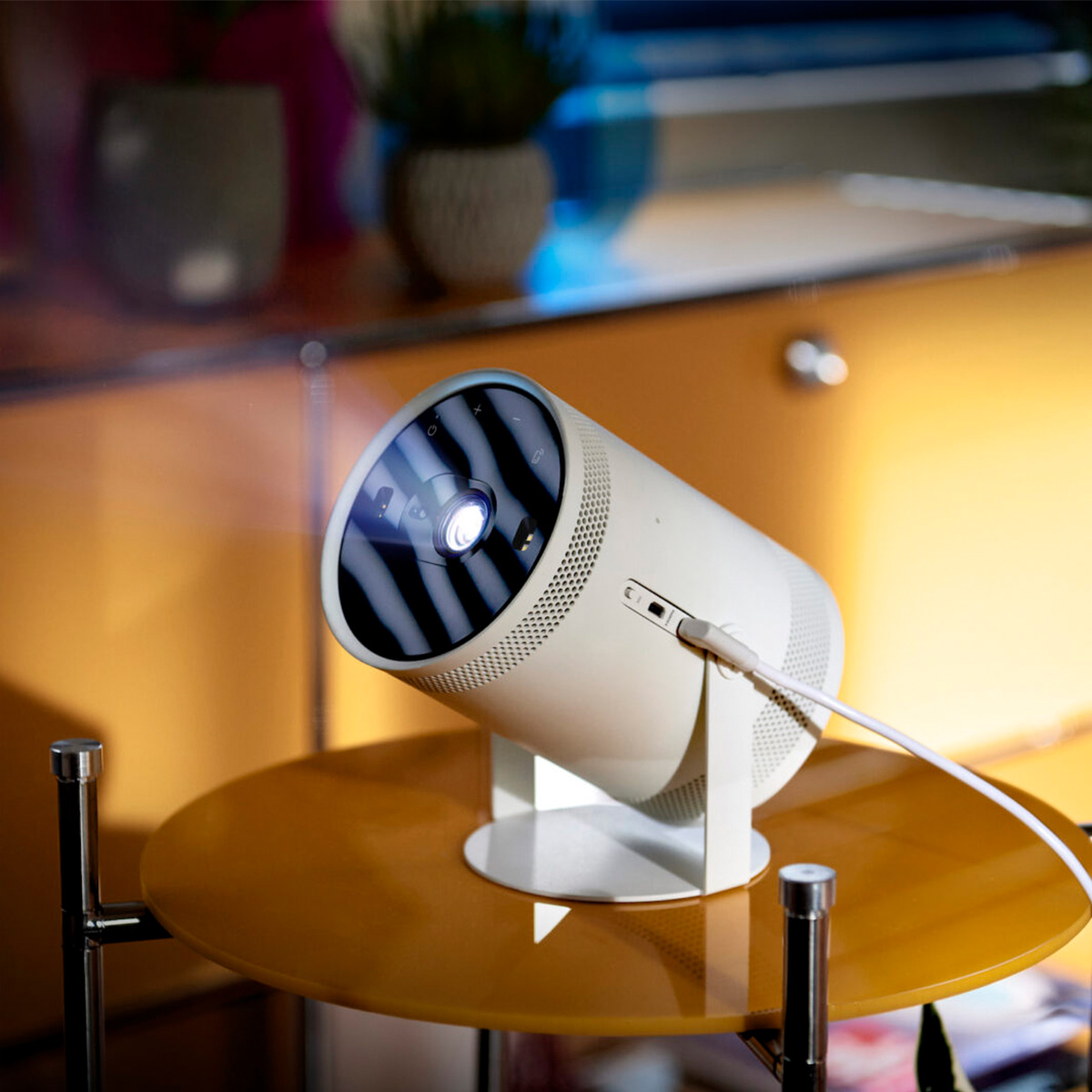 The Freestyle – mobiler Smart-Projektor von Samsung
