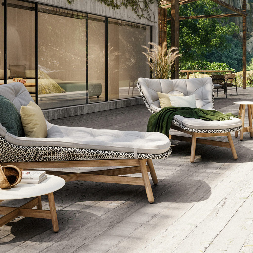 Außergewöhnlich sympathische Sonnenliege von DEDON – ein Daybed der MBRACE Kollektion
