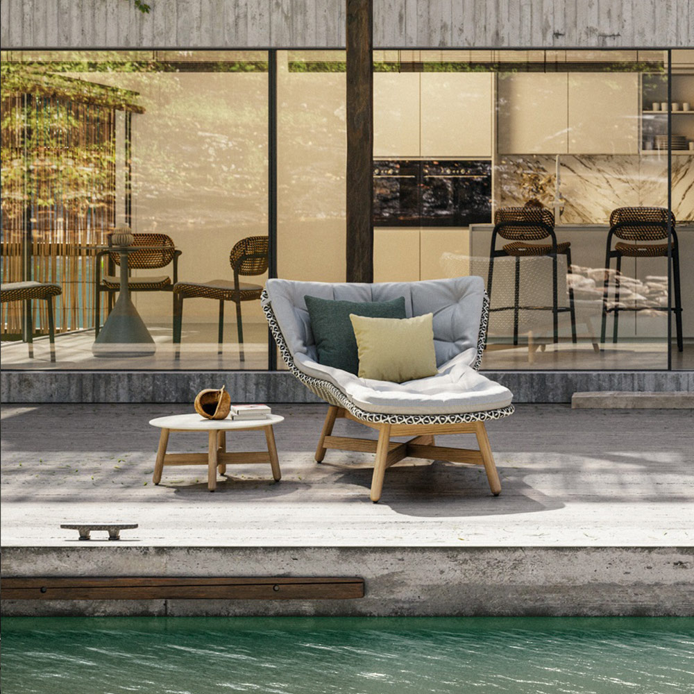 Außergewöhnlich sympathische Sonnenliege von DEDON – ein Daybed der MBRACE Kollektion