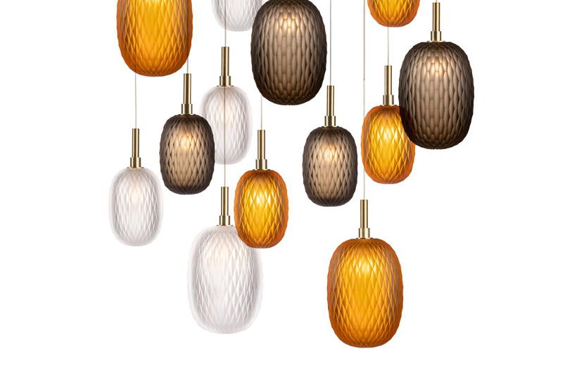 Hängeleuchte Metamorphosis ist ein Schmuckstück in tschechischer Glasbläsertradition