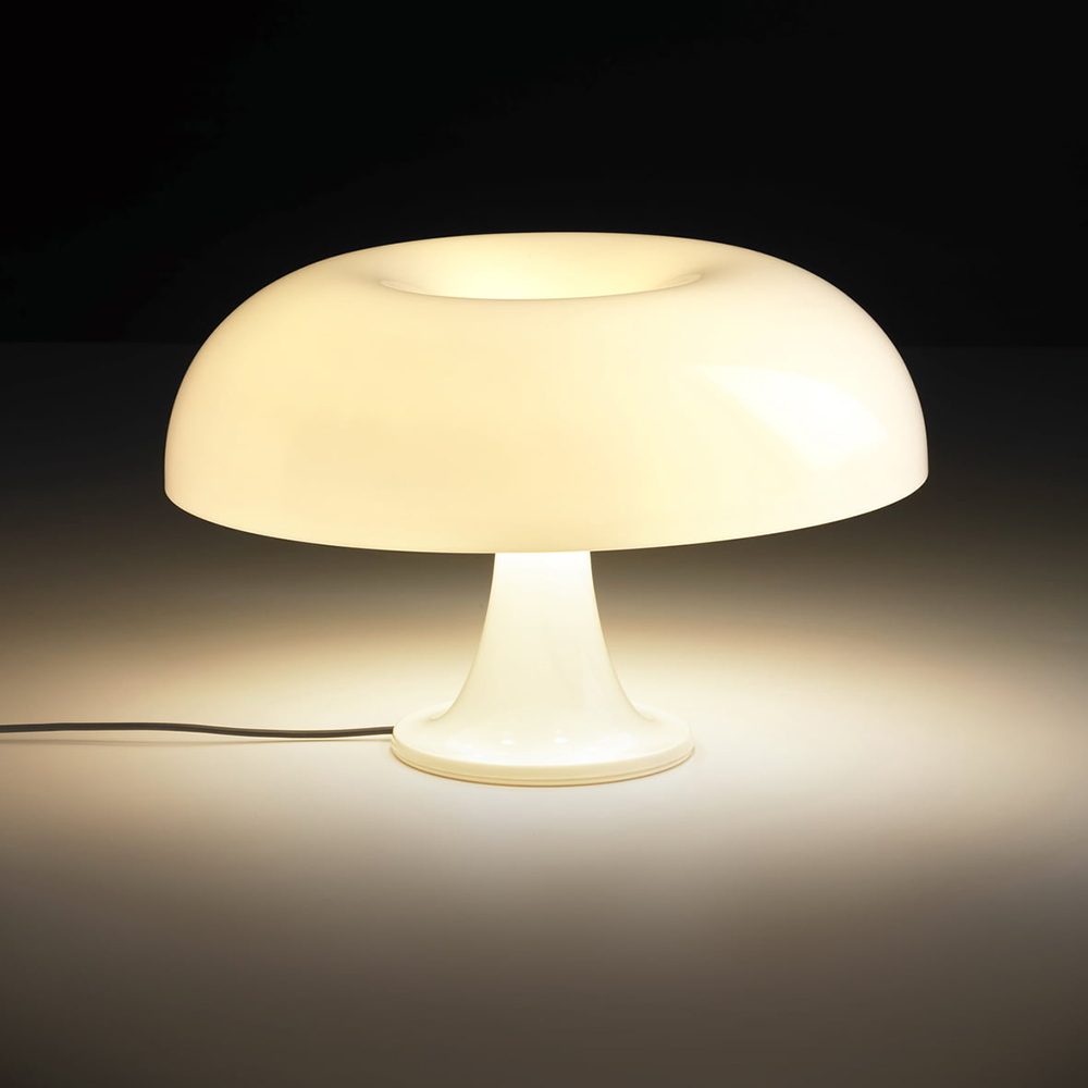 Nesso – preisgekrönte Tischleuchte der 1960-er Jahre von Artemide