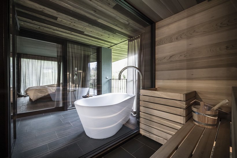 Aktiv entspannen in Floris Green Suites von noa*- die perfekte Kombination aus klassisch und modern für Sommer- und Winter