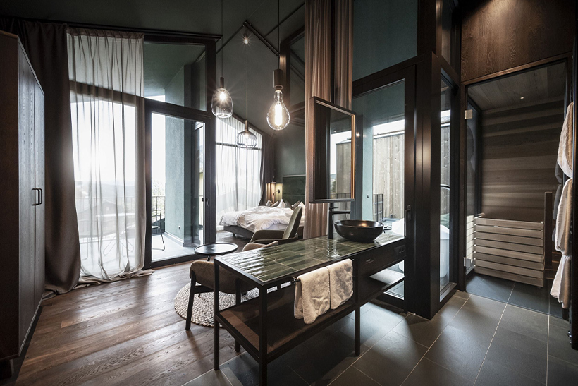 Aktiv entspannen in Floris Green Suites von noa*- die perfekte Kombination aus klassisch und modern für Sommer- und Winter