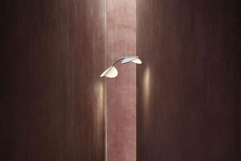 Almendra Leuchten von Patricia Urquiola für Flos – sind wie geöffnete Mandelschalen, die beeindruckend beleuchten