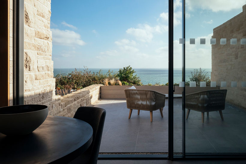 Gebaut auf Kalkstein-Felsen im Ärmelkanal – The Clifftops Ferienvillen auf der Isle of Portland