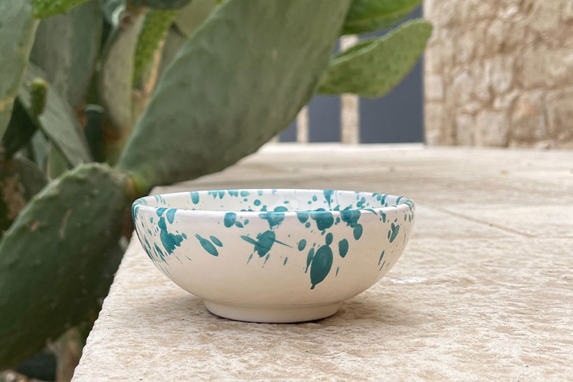 STUDIO SICILY fertigt Geschirr in handwerklicher Tradition Siziliens