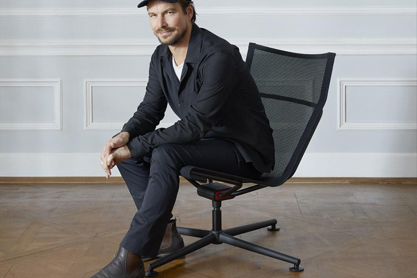 Ergonomisch bewegtes sitzen. Bürostuhl D1 von Wagner entlastet die Wirbelsäule, beugt Rückenschmerzen vor! Design Stefan Diez