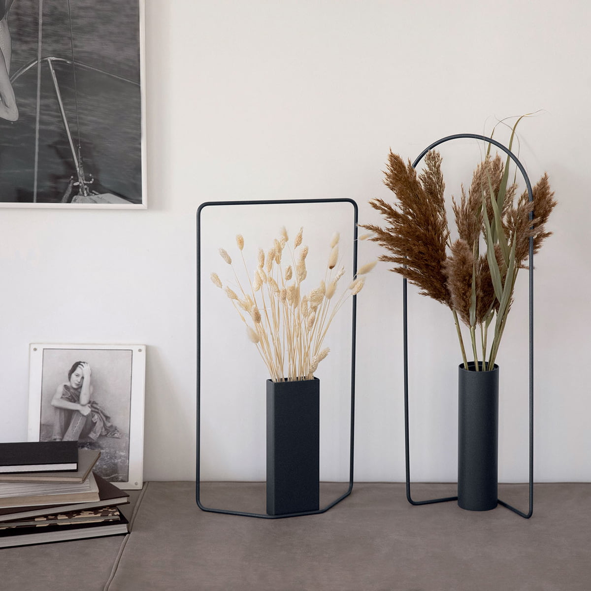 Itac Vase von Fermob dekoriert Blumen beonders