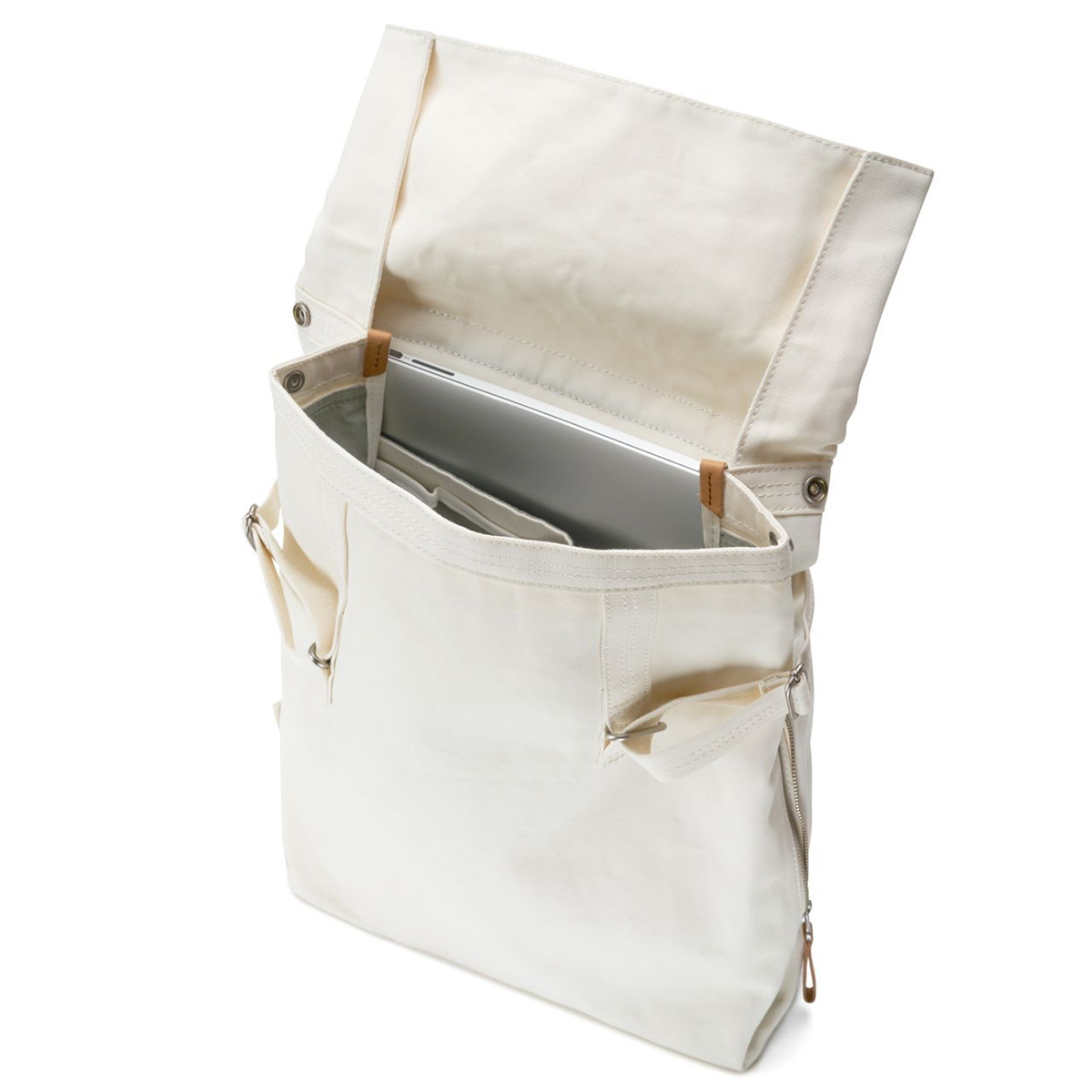 Flap Tote ist Schultertasche und Rucksack aus Bananenfasern