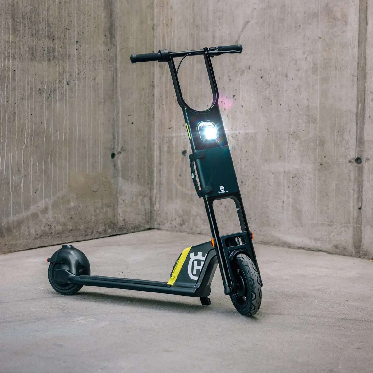 Skutta – der erste mobile E-Scooter von Husqvarna Motorcycles