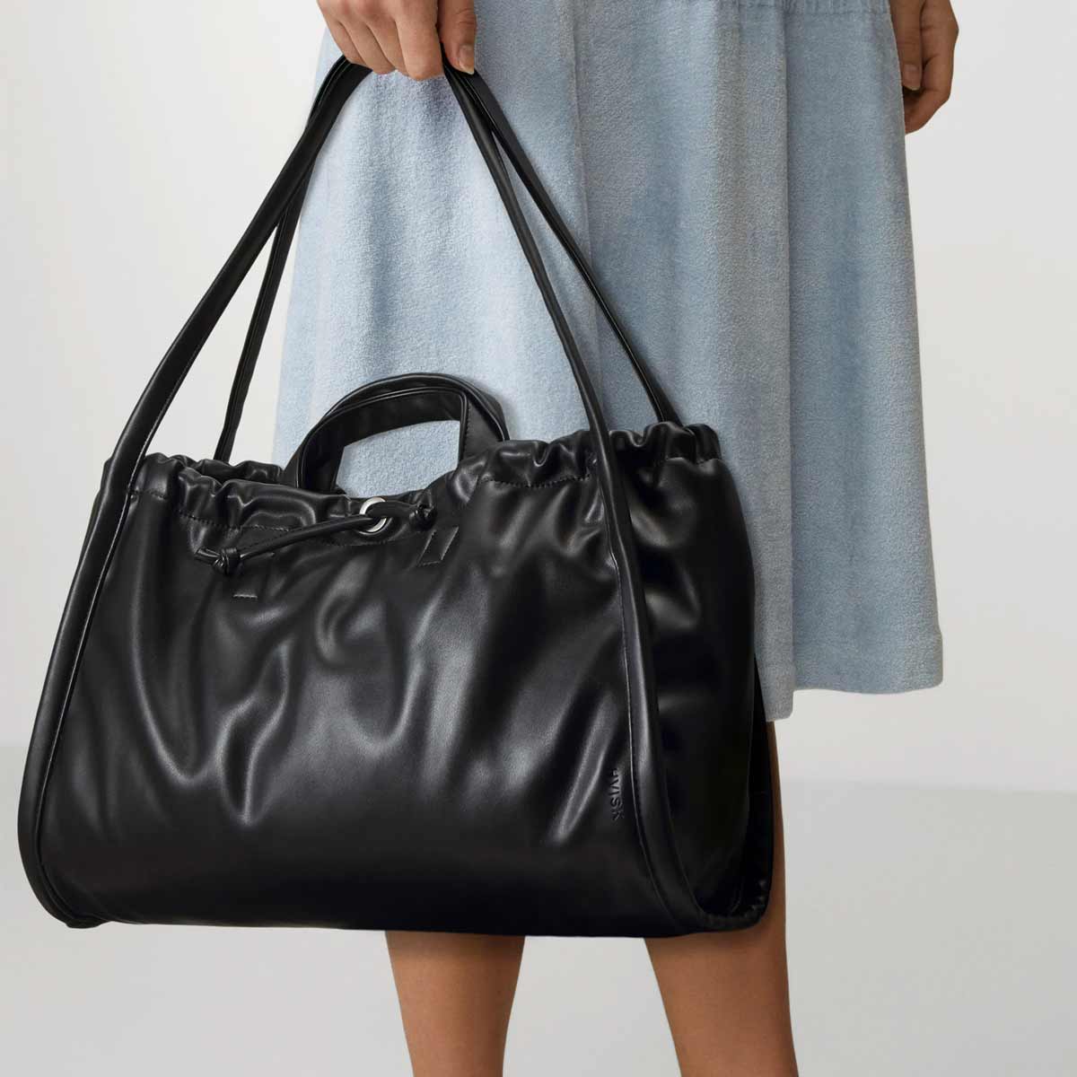 Modischer veganer Shopper von HVISK