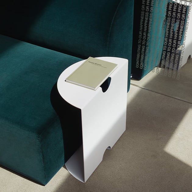 Weber Beistelltisch von Objekte unserer Tage