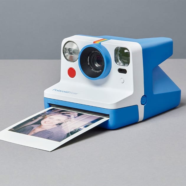 Polaroid Now i‑Type Instant Camera vereint das Polaroid-Spektrum 