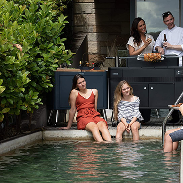 Mobile, kleine und kompakte Outdoorküche Everdure by Heston Blumenthal