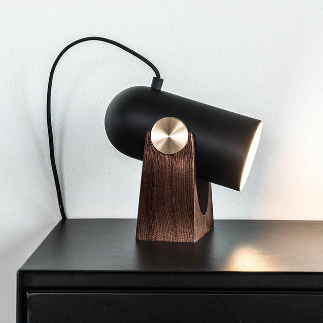 Carronade Leuchte von Le Klint für Tisch und Wand