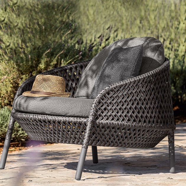 DEDON – Ahnda Sessel für den Outdoorbereich
