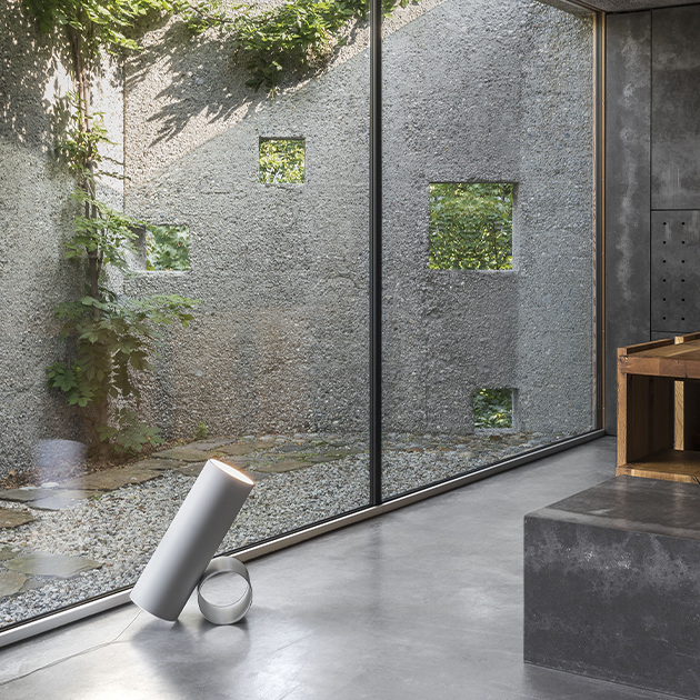 FLOS Sawaru Leuchte von Nendo, schlicht und aus Aluminium, aber ein Highlight