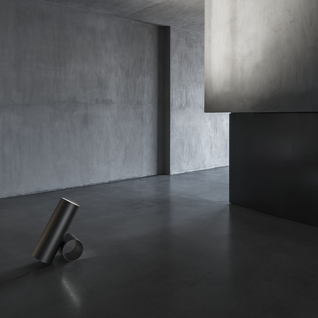 FLOS Sawaru Leuchte von Nendo, schlicht und aus Aluminium, aber ein Highlight