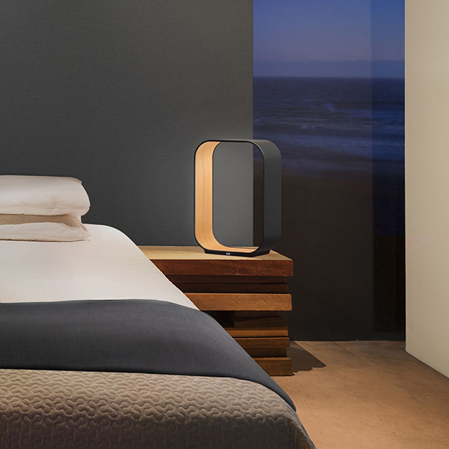 Contour von Pablo Designs –  innovative Leuchten mit USB-Anschluss