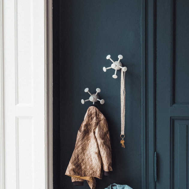 Verspielter Wandhaken Wall Bug von Nofred