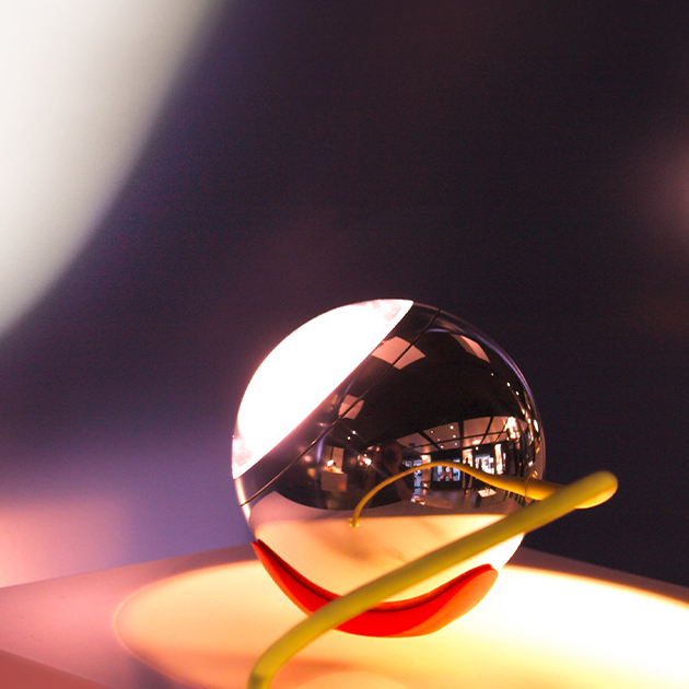 Falling In Love LED Boden-/Tischleuchte von Tobias Grau