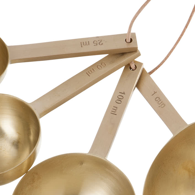 Messlöffel-Set von ferm Living – PVD beschichtet